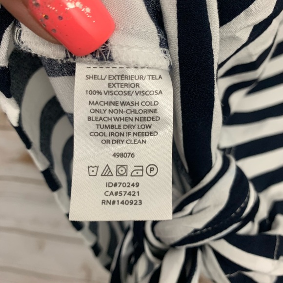 LOFT Black White Striped Tie Hem Button Ba… - Picture 8 of 8